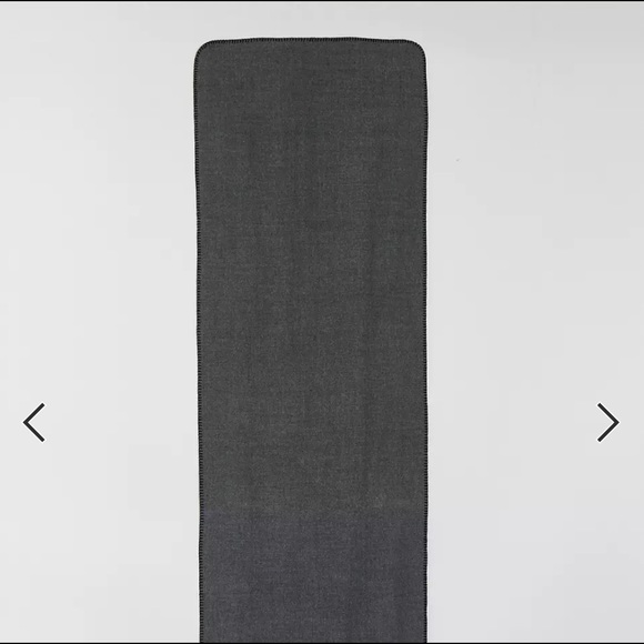 ASOS long woven blanket stitch scarf - Picture 3 of 4